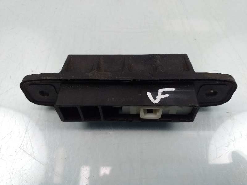 Recambio de maneta exterior porton para toyota auris luna+ referencia OEM IAM 6943002030  