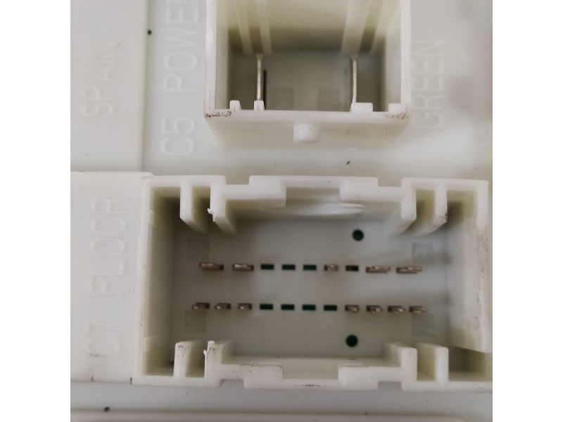 Recambio de caja reles / fusibles para ford focus lim. (cb8) edition referencia OEM IAM DM5T14014  