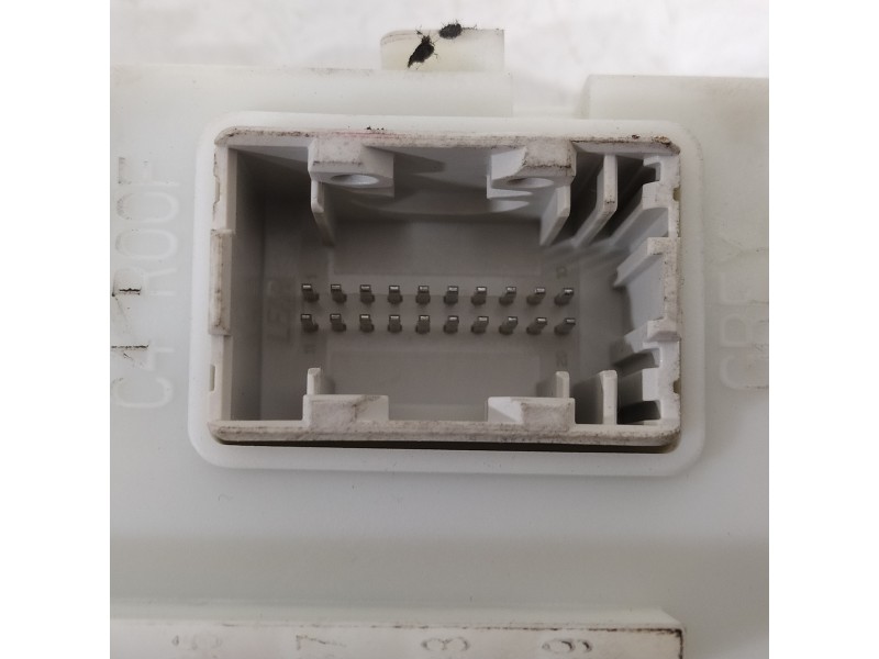 Recambio de caja reles / fusibles para ford focus lim. (cb8) edition referencia OEM IAM DM5T14014  