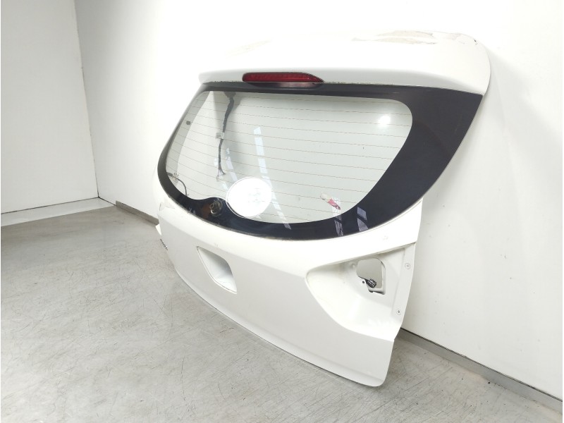 Recambio de porton trasero para kia rio concept referencia OEM IAM 737001W220  