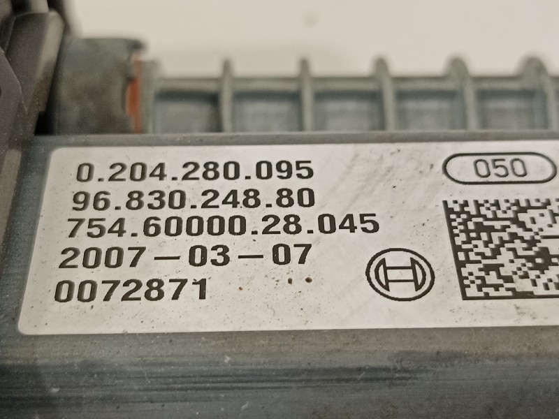 Recambio de freno de mano electrico para citroën c4 picasso exclusive referencia OEM IAM 9683024880  