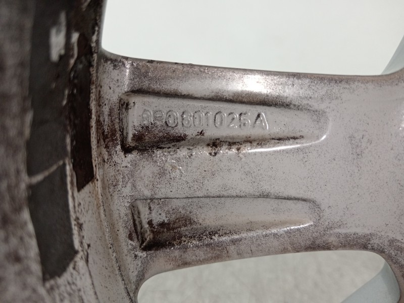 Recambio de llanta para audi a3 sportback (8p) 2.0 tdi ambiente referencia OEM IAM 8P0601025A  