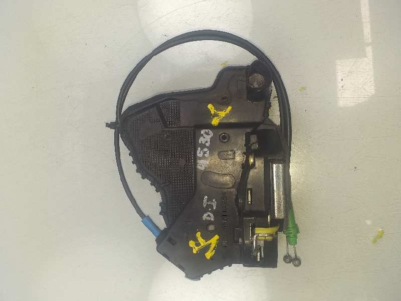 Recambio de cerradura puerta delantera izquierda para toyota auris active referencia OEM IAM 6904002210  
