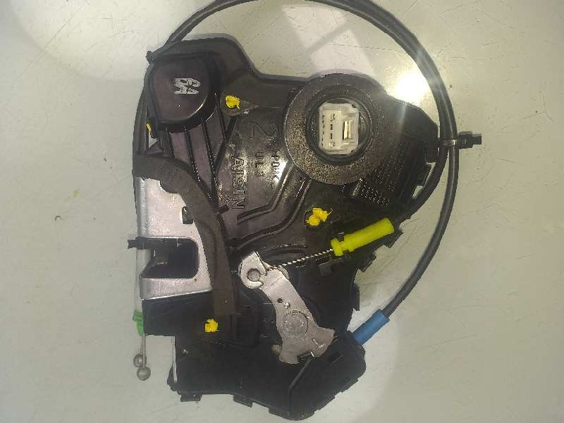 Recambio de cerradura puerta delantera izquierda para toyota auris active referencia OEM IAM 6904002210  