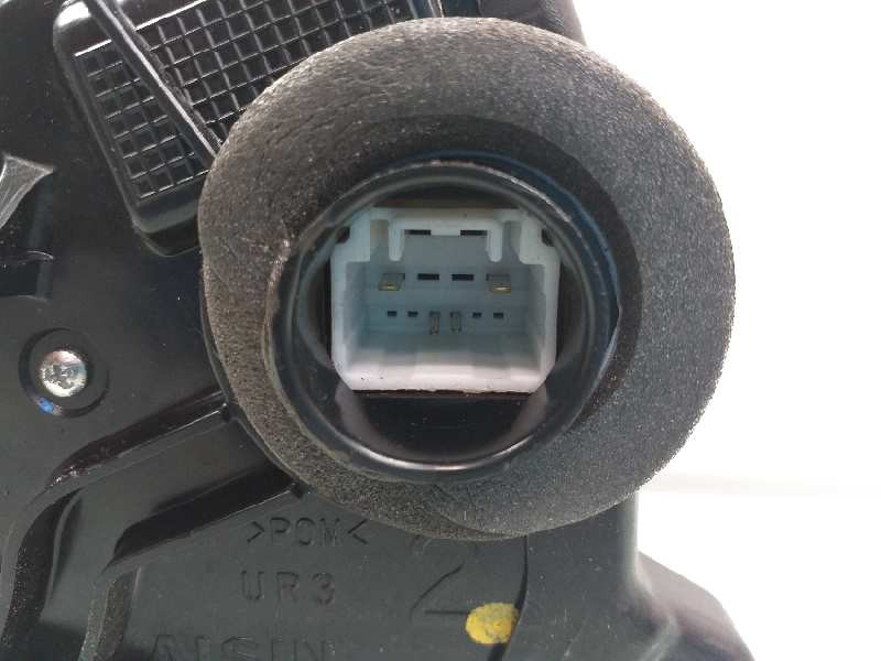 Recambio de cerradura puerta delantera derecha para toyota auris active referencia OEM IAM 6903005130  