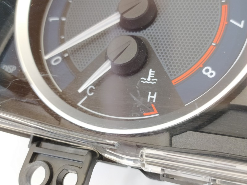 Recambio de cuadro instrumentos para toyota auris active referencia OEM IAM 838000ZV60  