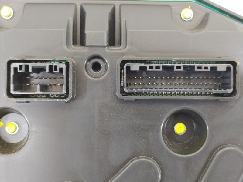 Recambio de cuadro instrumentos para toyota auris active referencia OEM IAM 838000ZV60  