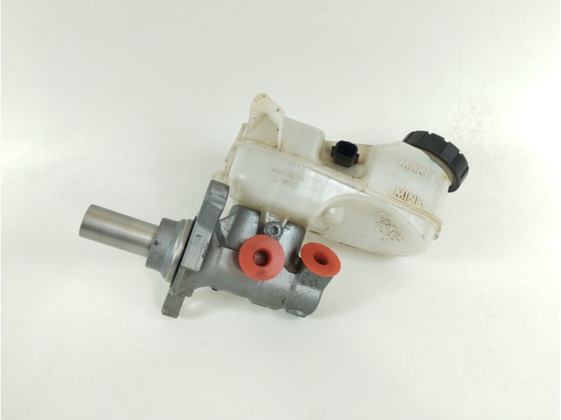 Recambio de bomba freno para dacia duster ii sl 2019 referencia OEM IAM 460918629R 1227083S01 