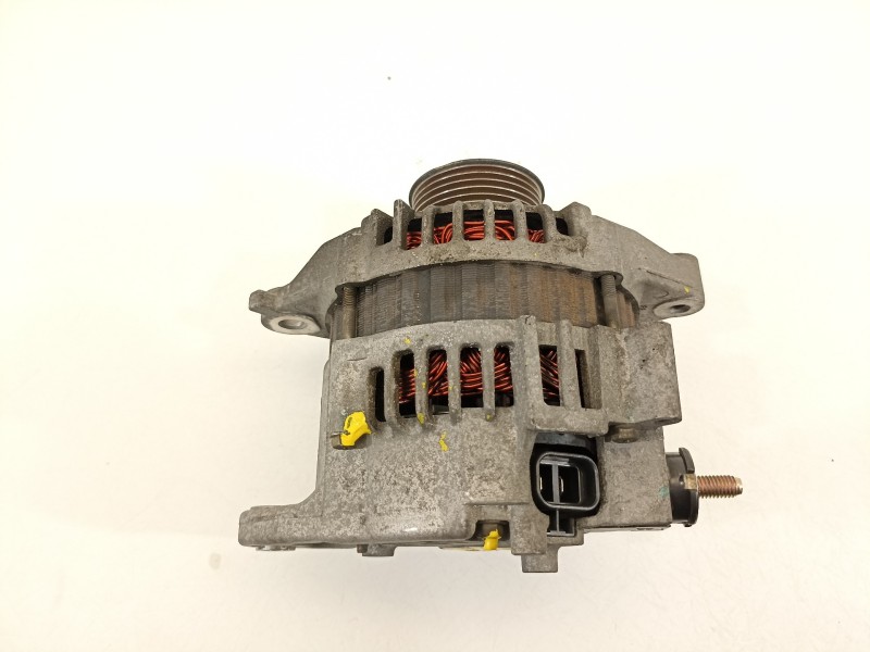 Recambio de alternador para nissan almera (n16/e) acenta referencia OEM IAM 23100BU015  