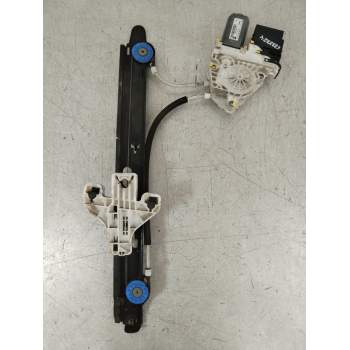 ELEVALUNAS TRASERO DERECHO 5P0839462A 1K0959704AE