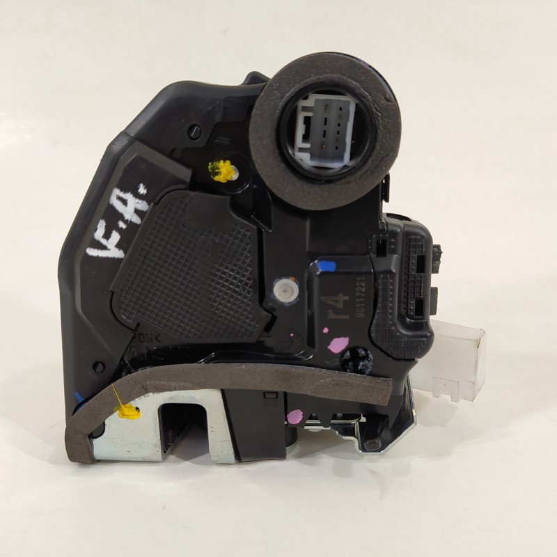 Recambio de cerradura puerta trasera izquierda para toyota c-hr ax1t(eu,m)/zyx10(h)/zyx10l-ahxgbw(3a) referencia OEM IAM 69060F4
