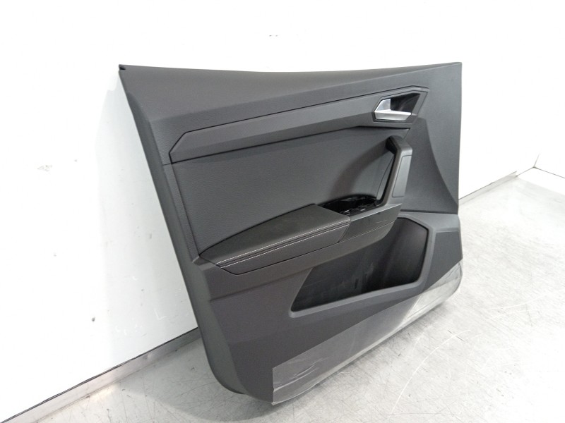 Recambio de guarnecido puerta delantera izquierda para seat arona xperience referencia OEM IAM 6F0867113  