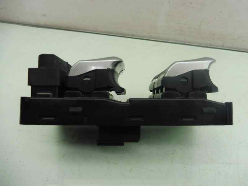 Recambio de mando elevalunas delantero izquierdo para audi a3 sportback (8va) attraction referencia OEM IAM 8V0959851  