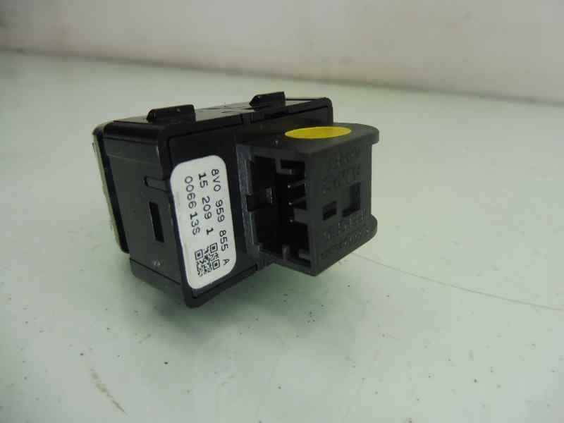 Recambio de mando elevalunas trasero derecho para audi a3 sportback (8va) attraction referencia OEM IAM 8V0959855A  