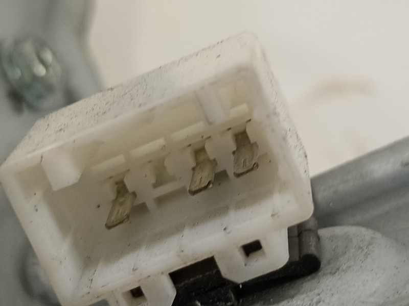 Recambio de motor limpia trasero para kia rio concept referencia OEM IAM 987001W000  