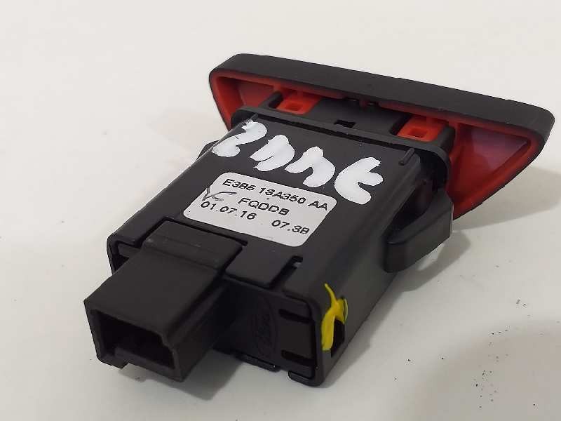 Recambio de warning para ford ka+ ultimate referencia OEM IAM E3B513A350AA  