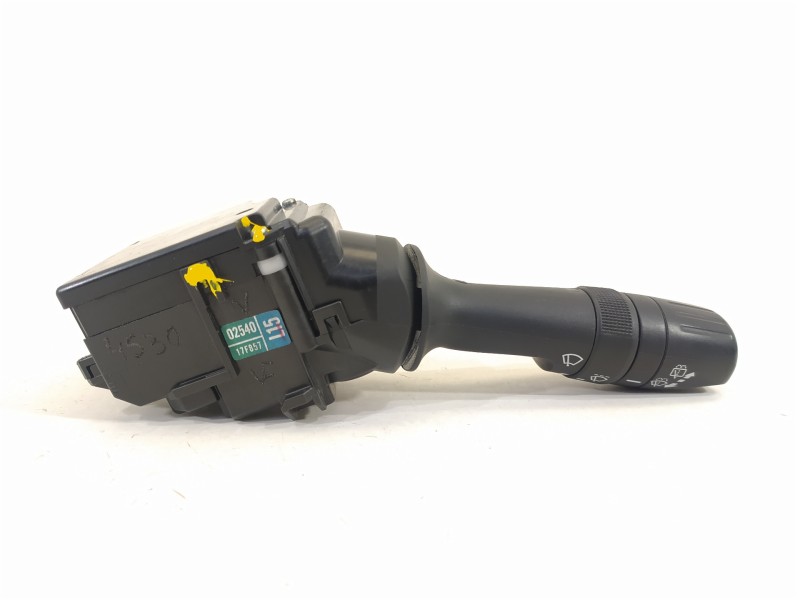 Recambio de mando limpia para toyota auris active referencia OEM IAM 0254017F857  