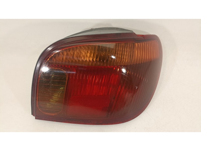 Recambio de piloto trasero derecho para toyota yaris (ncp1/nlp1/scp1) 1.0 linea luna referencia OEM IAM 815500D010   Recambio de piloto trasero derecho para toyota yaris (ncp1/nlp1/scp1) 1.0 linea luna referencia OEM IAM 815500D010