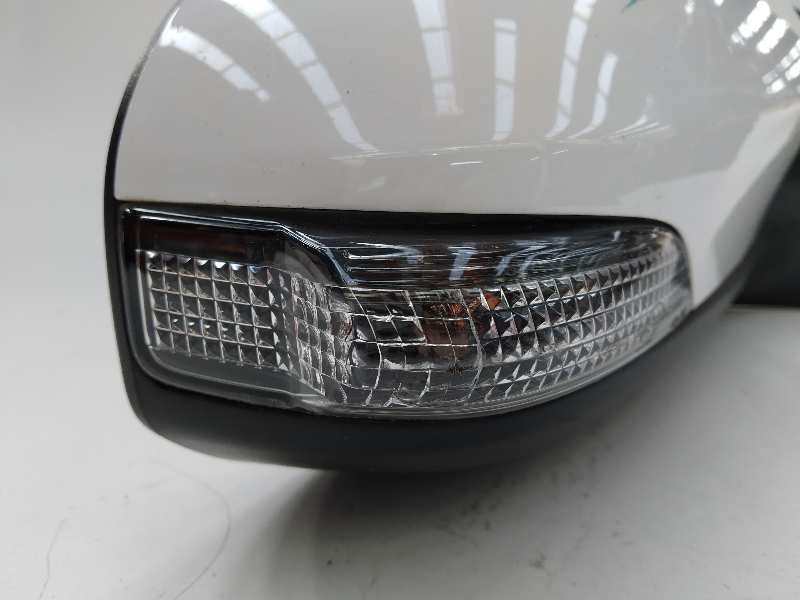 Recambio de retrovisor derecho para toyota auris active referencia OEM IAM 8791002640  
