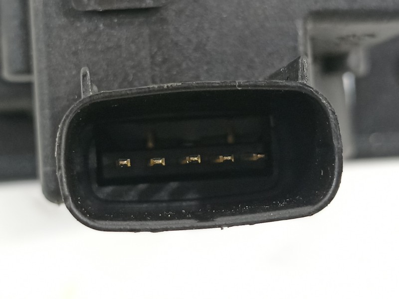 Recambio de cerradura maletero / porton para kia ceed business referencia OEM IAM 1392100010  