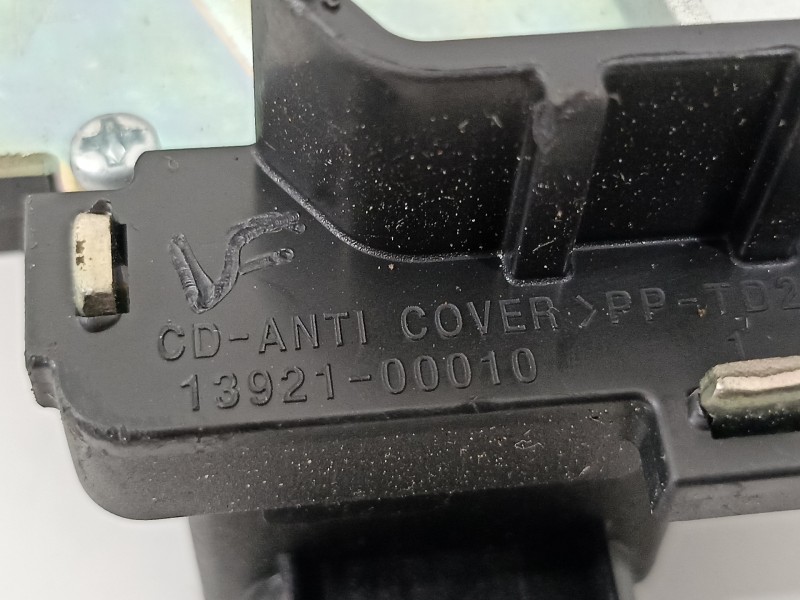 Recambio de cerradura maletero / porton para kia ceed business referencia OEM IAM 1392100010  