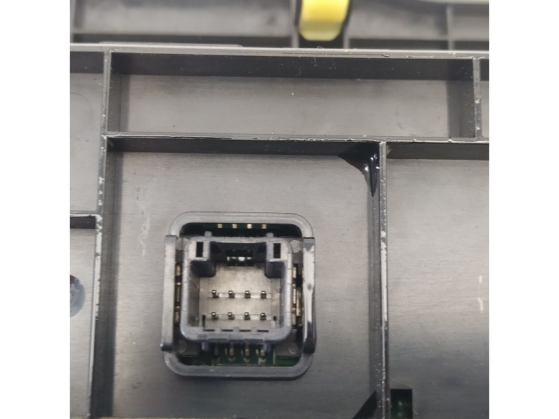 Recambio de mando climatizador para toyota auris active referencia OEM IAM 5590002380  