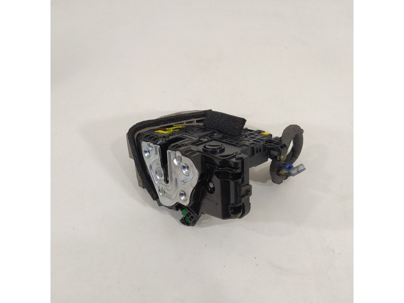 Recambio de cerradura puerta trasera izquierda para kia ceed business referencia OEM IAM 81410J7000  