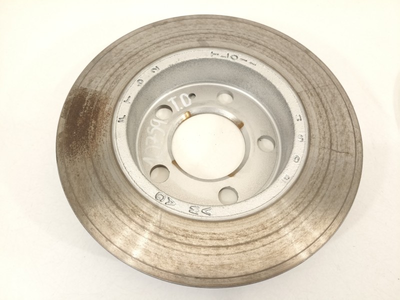 Recambio de disco freno trasero para seat arona xperience referencia OEM IAM 2Q0615601H  