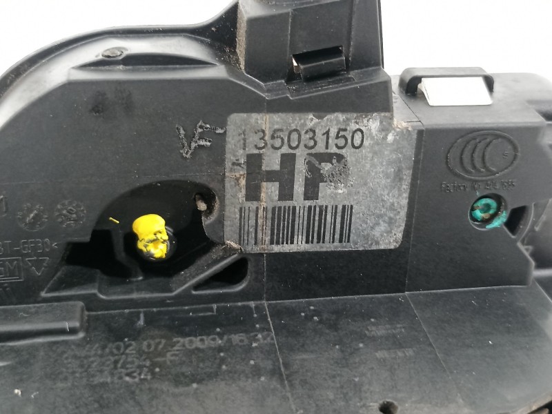 Recambio de cerradura puerta delantera derecha para chevrolet cruze lt referencia OEM IAM 13503150  