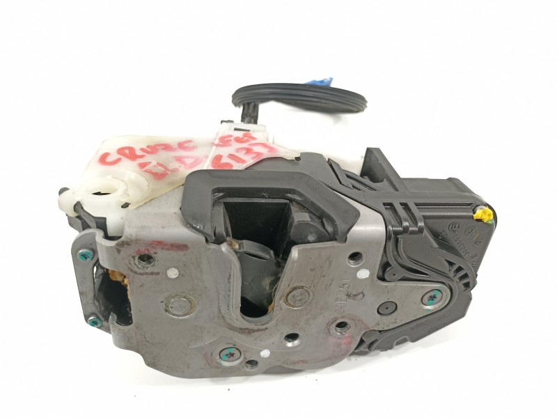 Recambio de cerradura puerta delantera derecha para chevrolet cruze lt referencia OEM IAM 13503150  