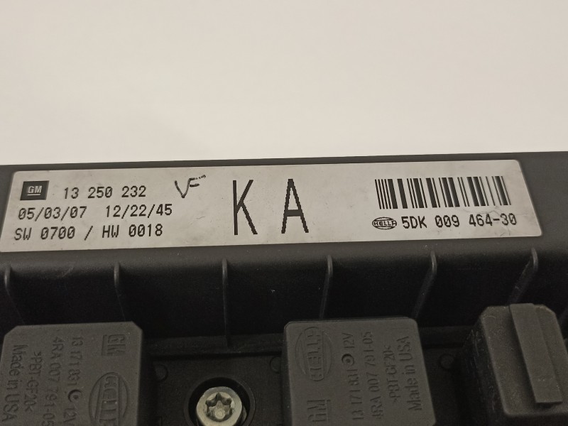 Recambio de caja reles / fusibles para opel astra h ber. cosmo referencia OEM IAM 13250232KA 743381 