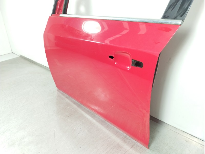 Recambio de puerta delantera izquierda para chevrolet cruze lt referencia OEM IAM 95987757  