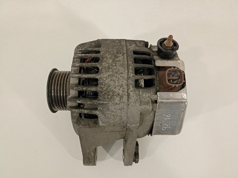 Recambio de alternador para toyota corolla verso (r1) 1.8 luna referencia OEM IAM 270600D160  