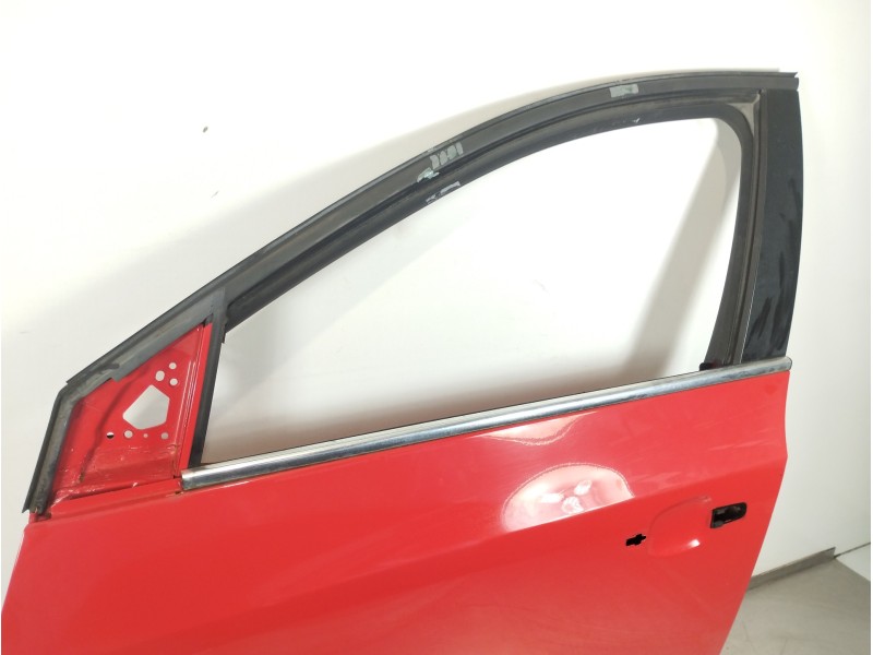 Recambio de puerta delantera izquierda para chevrolet cruze lt referencia OEM IAM 95987757  
