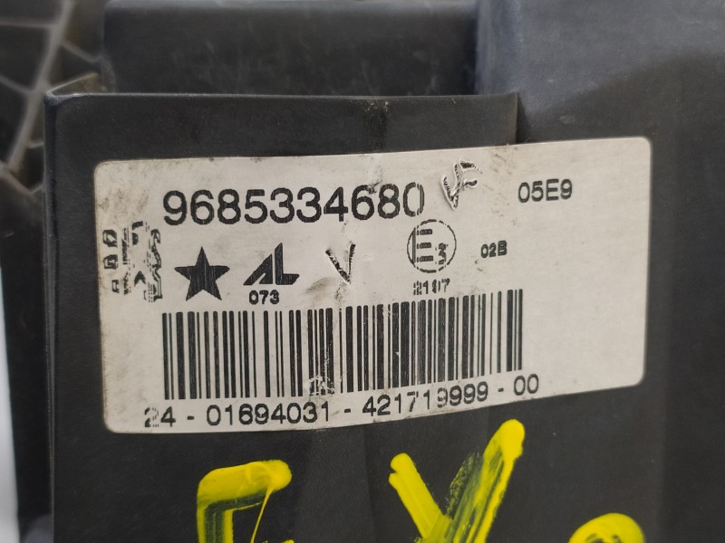 Recambio de faro antiniebla izquierdo para peugeot 407 st confort referencia OEM IAM 9685334680  