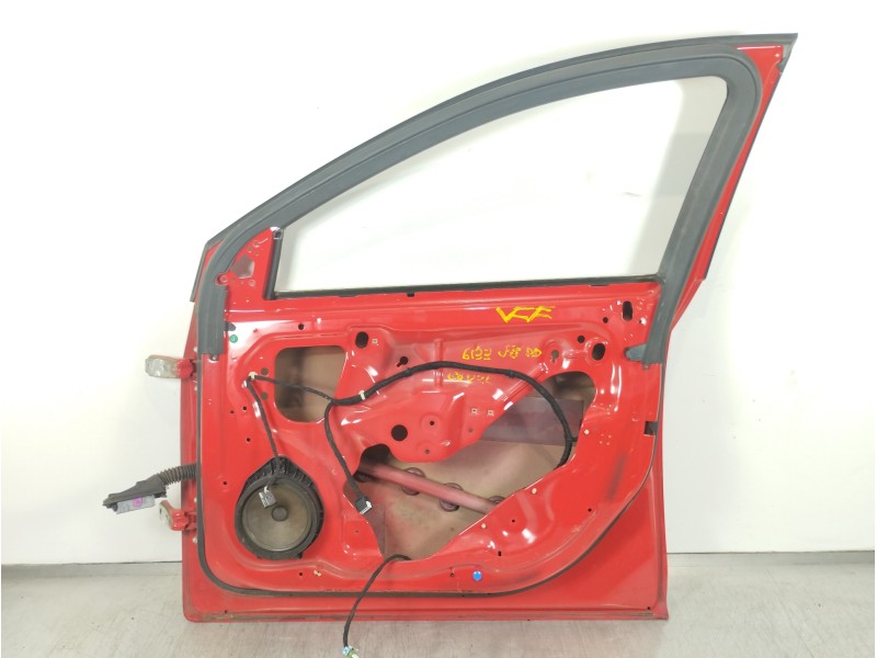 Recambio de puerta delantera derecha para chevrolet cruze lt referencia OEM IAM 95987758  