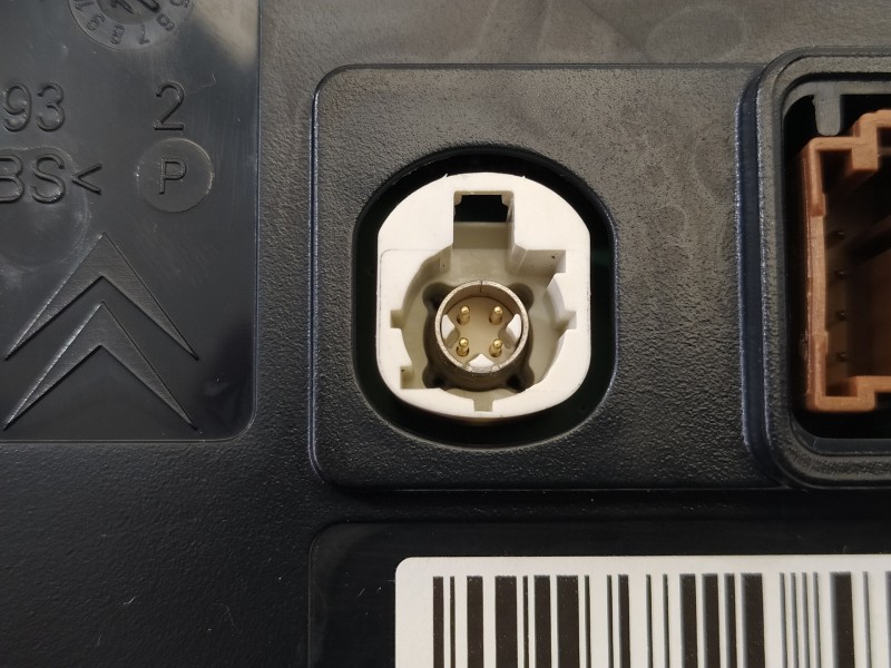 Recambio de pantalla multifuncion para peugeot 308 active referencia OEM IAM 9811486280  