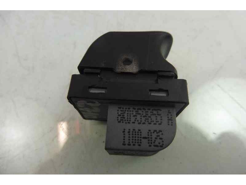 Recambio de mando elevalunas trasero izquierdo para audi a4 ber. (b8) básico referencia OEM IAM 8K0959855  