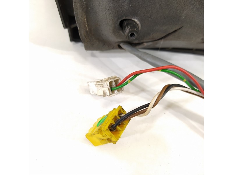 Recambio de retrovisor izquierdo para citroën xantia berlina 2.0 hdi 90/110 attraction referencia OEM IAM   