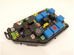 Recambio de caja reles / fusibles para ssangyong korando line 4x2 referencia OEM IAM 8297034031