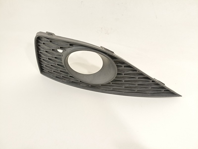 Recambio de rejilla paragolpes derecha para seat ibiza sc (6j1) stylance / style referencia OEM IAM 6J0853666A  
