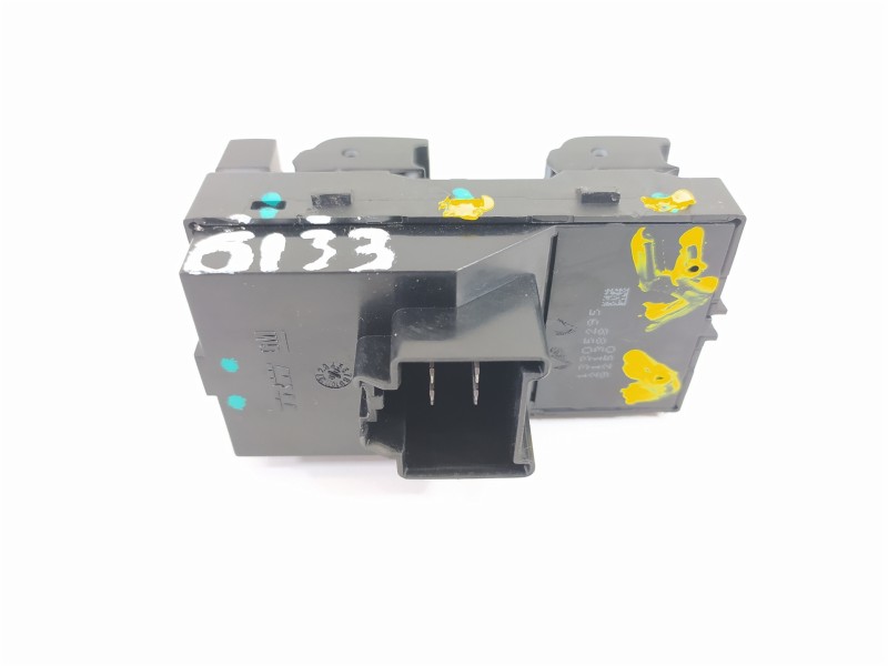 Recambio de mando elevalunas delantero izquierdo para chevrolet cruze lt referencia OEM IAM 13305295  