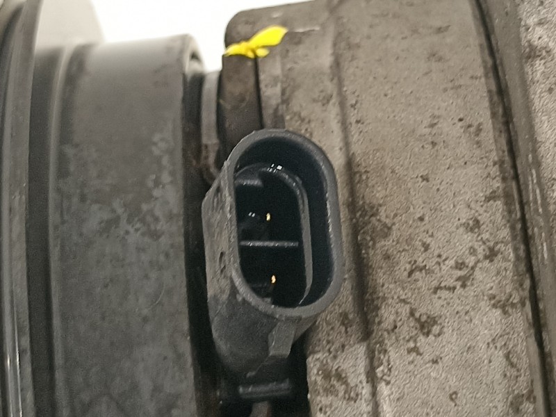 Recambio de compresor aire acondicionado para opel antara cosmo 4x4 referencia OEM IAM 96861884  