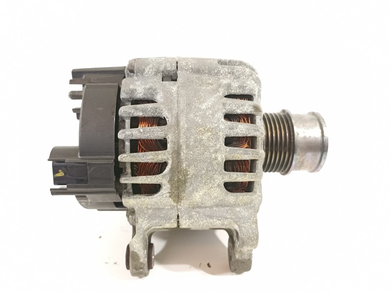Recambio de alternador para seat toledo (kg3) 1.2 tsi referencia OEM IAM 04E903021N  
