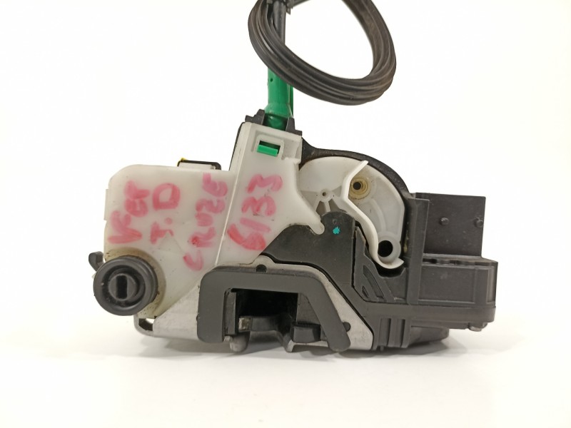 Recambio de cerradura puerta trasera derecha para chevrolet cruze lt referencia OEM IAM 13503178  