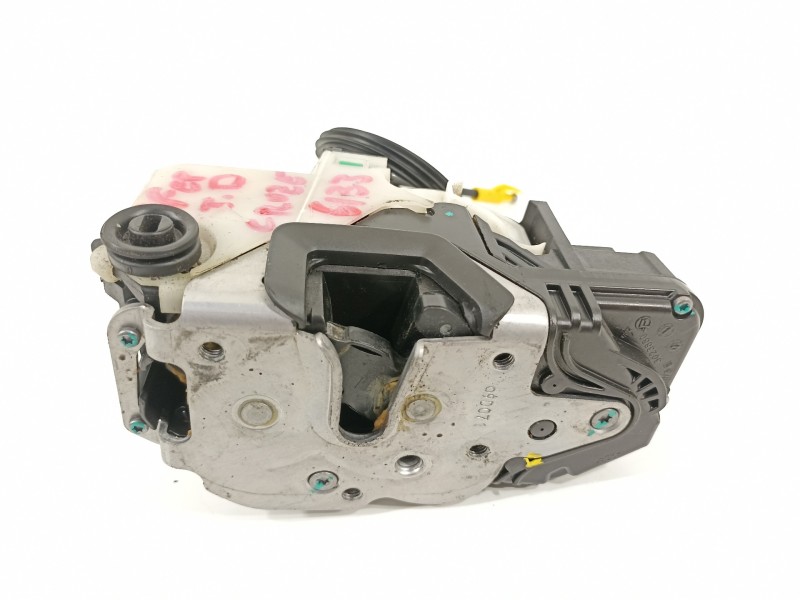 Recambio de cerradura puerta trasera derecha para chevrolet cruze lt referencia OEM IAM 13503178  