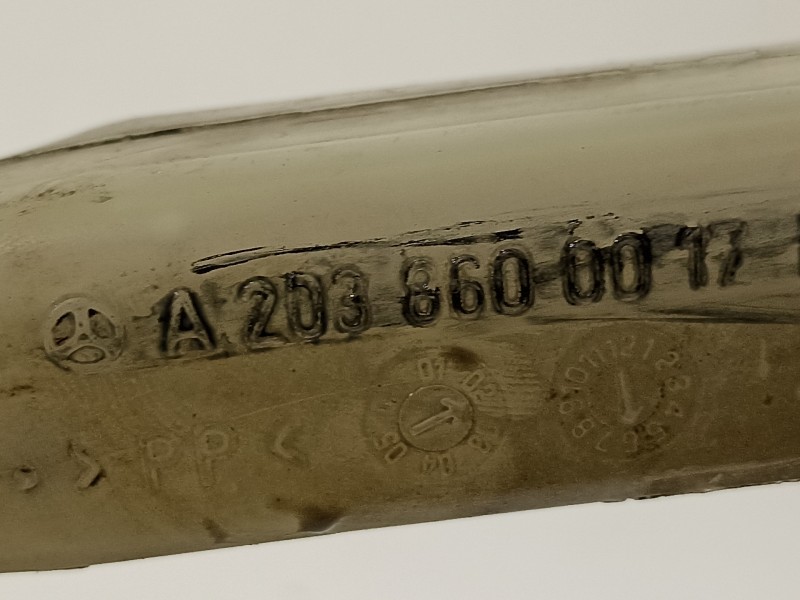 Recambio de deposito limpia para mercedes-benz clase c (w203) berlina 220 cdi (203.006) referencia OEM IAM A2038600060  