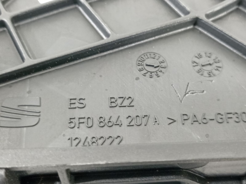 Recambio de apoyabrazos central para seat leon (5f1) fr referencia OEM IAM 5F0864207A  