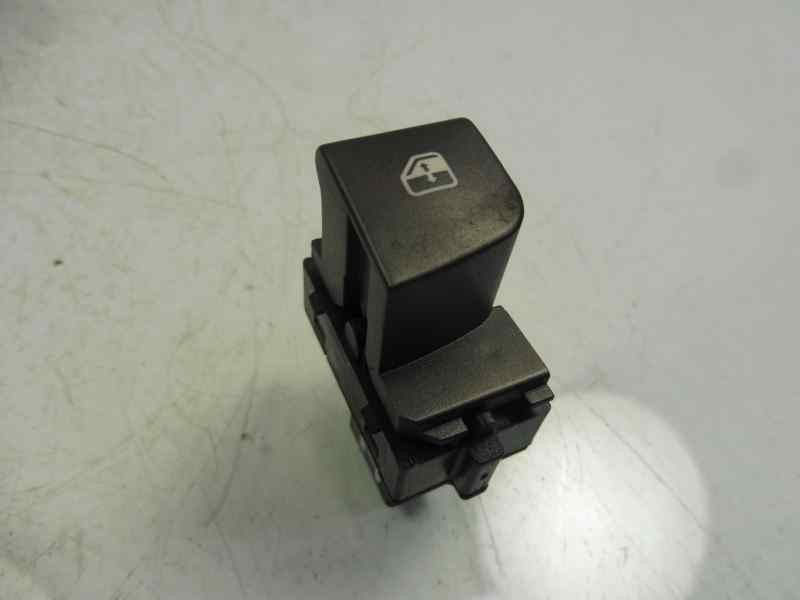 Recambio de mando elevalunas trasero izquierdo para lancia thesis (115) 2.4 jtd executive referencia OEM IAM   