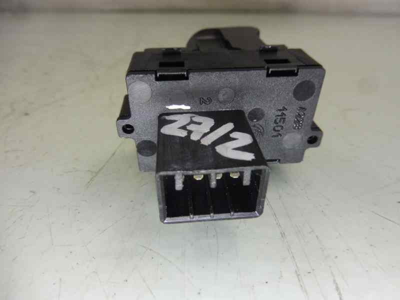 Recambio de mando elevalunas trasero izquierdo para lancia thesis (115) 2.4 jtd executive referencia OEM IAM   